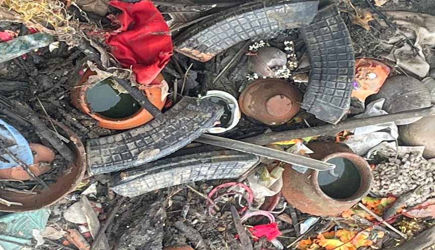   4 old rusted magazines of AK-47 found on  roadside of the Jammu-Pathankot NH