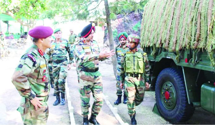 Army Commander reviews Security arrangements forward bases of Akhnoor, Reasi