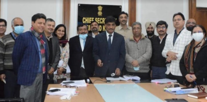 CS launches e-services on mobile platform in J&K