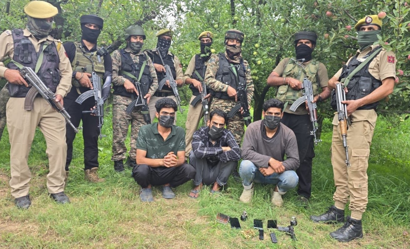J&K: Three terror associates arrested with arms and ammunition in Anantnag