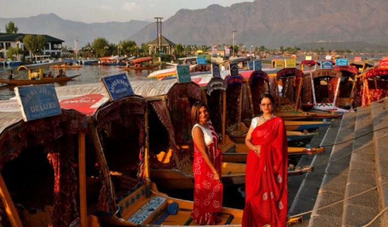 Kashmir sees record tourist arrivals this year, highest in a decade