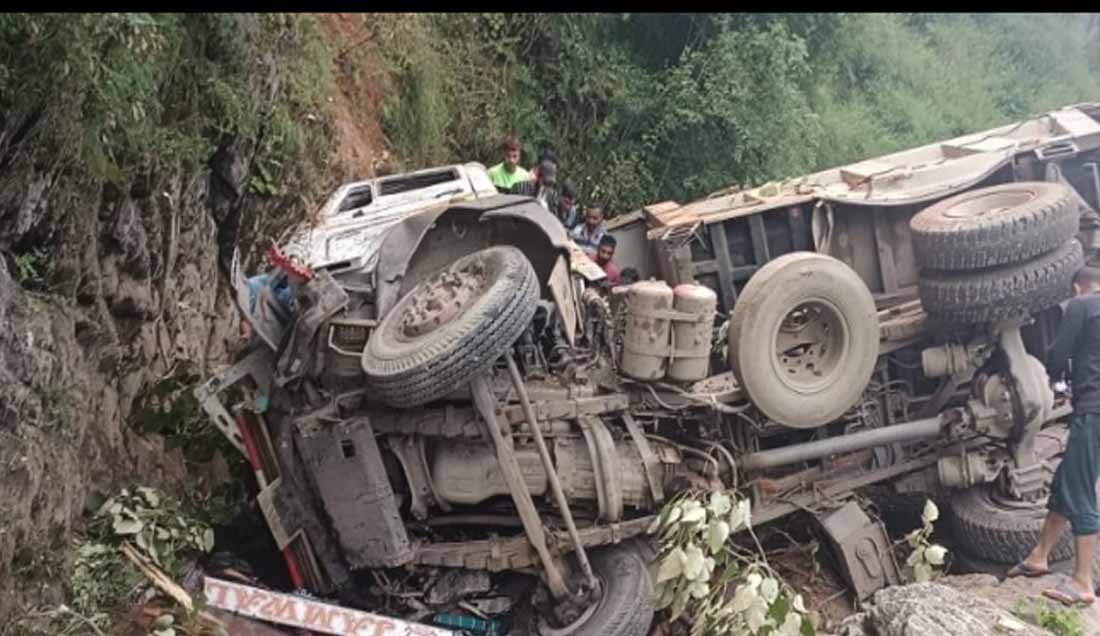 3 dead, 1 injured after dumper falls into gorge in Udhampur