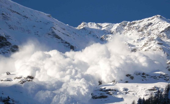 Avalanche warning issued in 8 Jammu and Kashmir districts