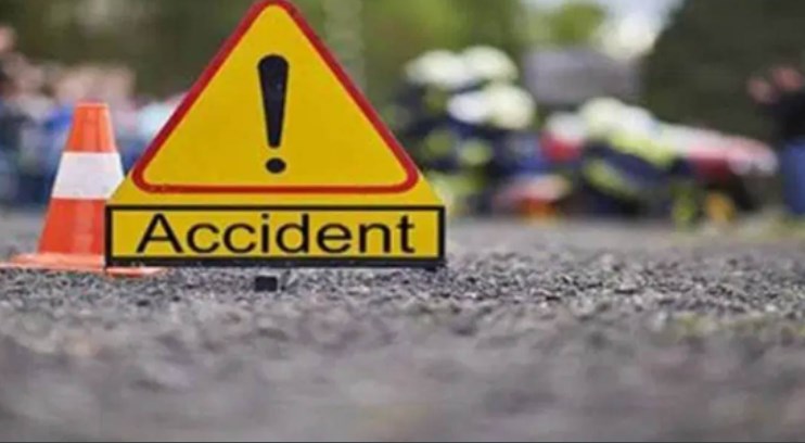 3 protestors knocked down by truck in J-K"s Udhampur