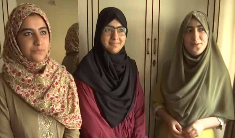  Three cousin sisters from Srinagar crack NEET In first attempt