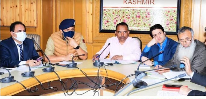 Div Com Kashmir reviews arrangements for Hajj Pilgrimage, 2022