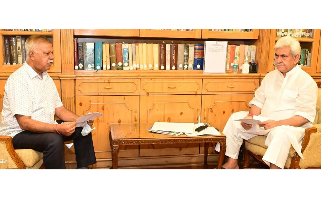 Former Minister calls on Lt Governor Manoj Sinha