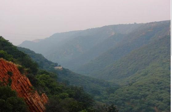 SC keeps in abeyance its 20 Nov directions on Aravalli hills and ranges definition