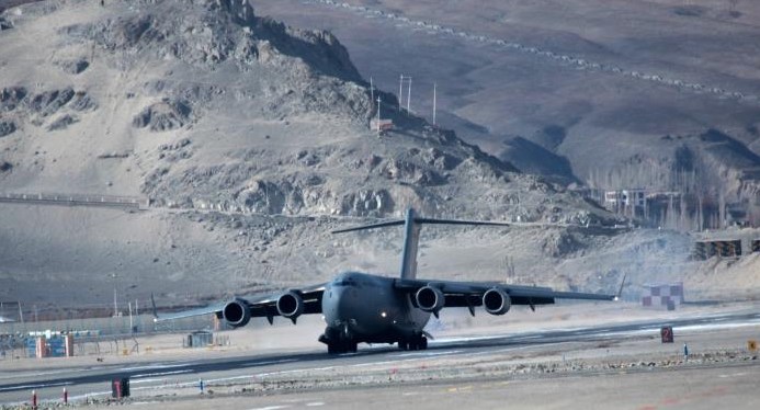 IAF Airlifts over 700 Stranded Passengers Between J&K and Ladakh
