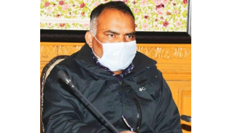 Div Com appeals employees to have Golden Card before 1st March