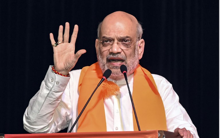 Amit Shah attacks Congress on pre-poll alliance in J&K, asks Rahul Gandhi 10 questions