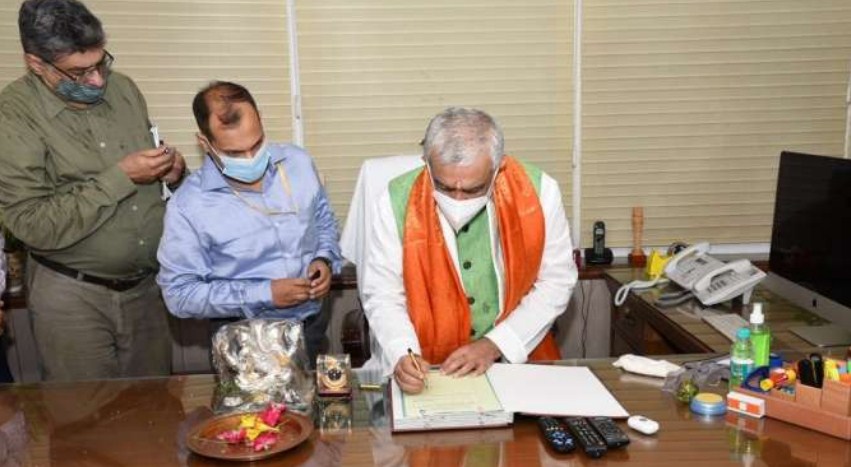 Ashwini Kumar Choubey takes charge as MoS Environment