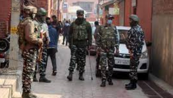 NIA raids in Kashmir, Darul Uloom head, 5 shopkeepers arrested