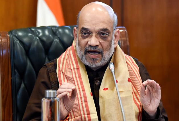 Govt bans 2 JK-based groups for anti-India activities, asking people not to take part in elections
