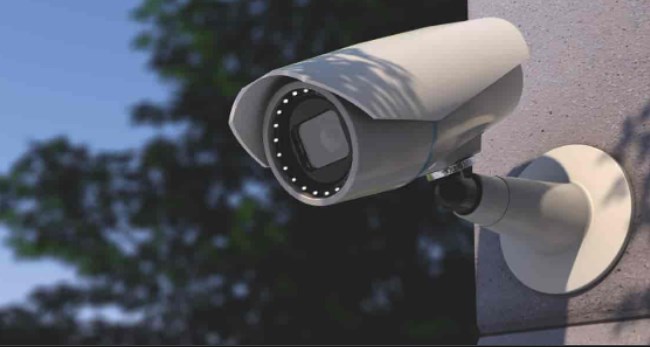 DM Bandipora directs BUs to install CCTV Cameras to prevent crime, terror acts