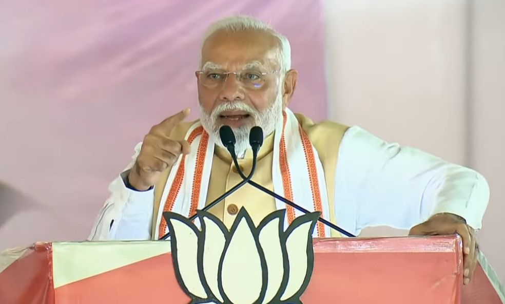 No Power in The World can restore Article 370 in Jammu and Kashmir : PM Modi