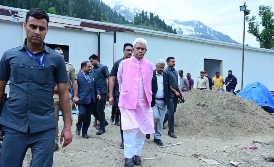 Lt Governor Reviews Arrangements ahead of Shri Amarnathji Yatra