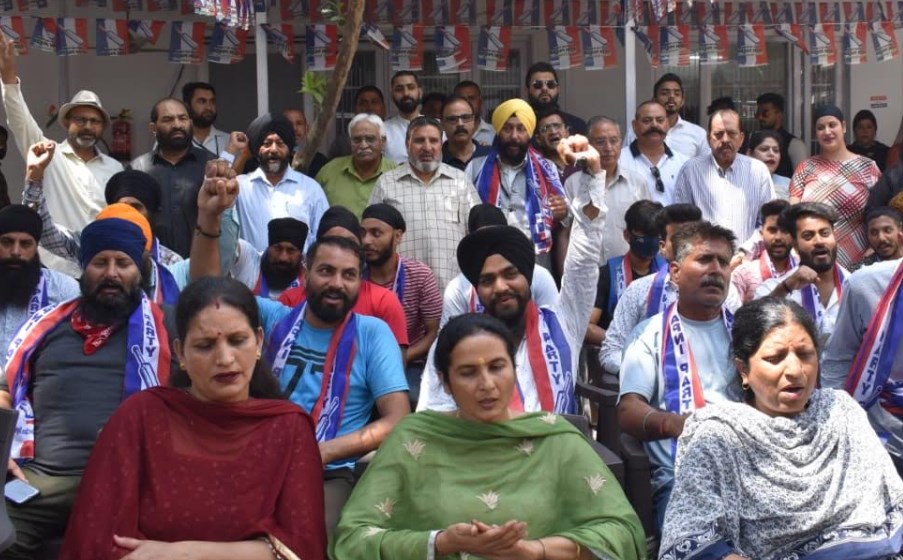 Apni Party’s policy of social justice and equitable development has attracted attention of common masses: Altaf Bukhari