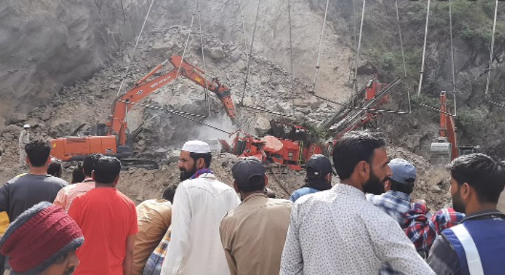 Ramban tunnel collapse: Centre forms 3-member panel for probe