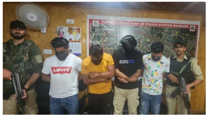 Srinagar police arrest 04 for misbehaving with foreign tourists