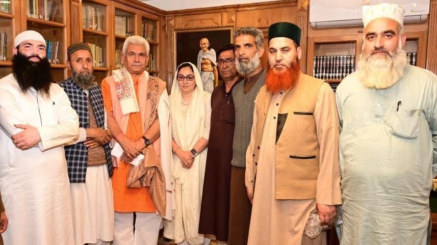Delegation of Religious Leaders calls on Lt Governor