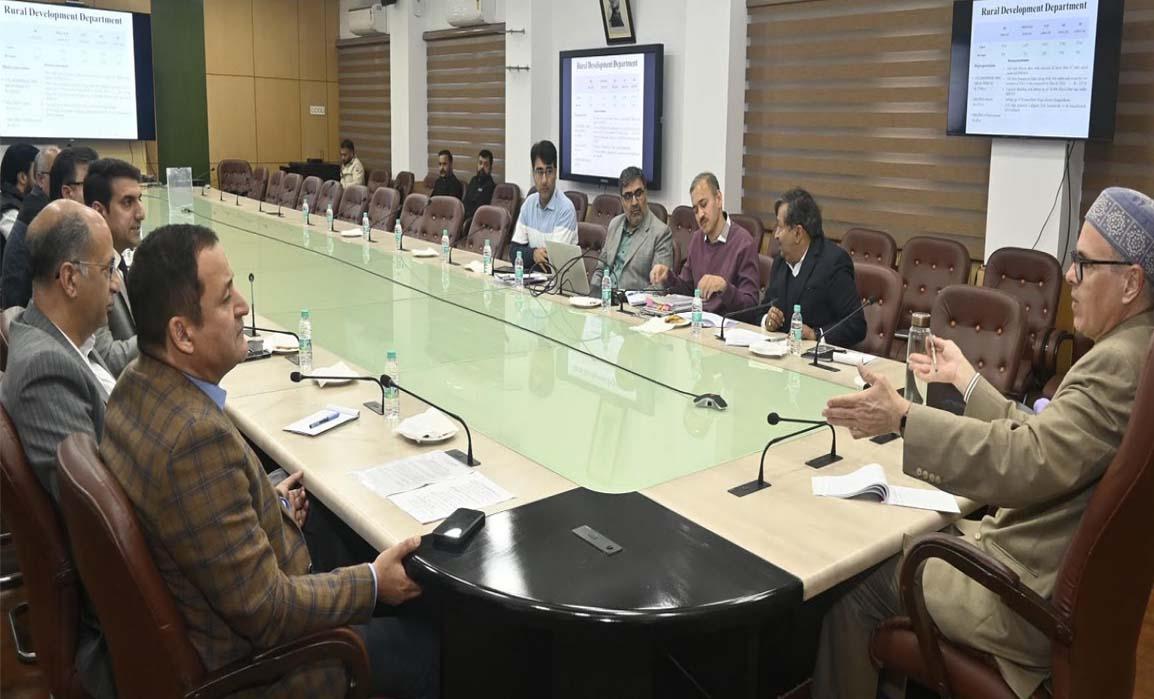 CM holds pre-budget meetings with key departments ahead of March 7 Budget presentation