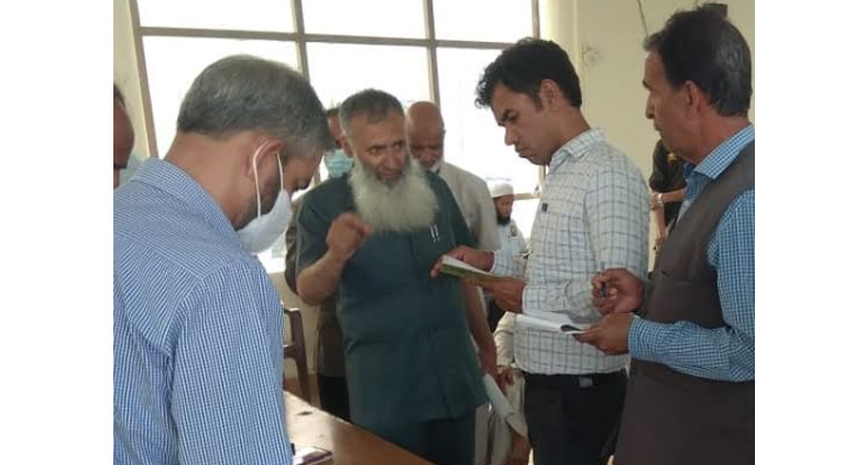 Comm Secy Revenue visits Hajj House Srinagar; takes stock of Hajj arrangements