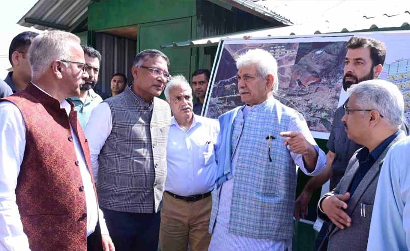 Lt Governor conducts on-site inspection of Transit Accommodation at Zewan and SASB’s Office & Yatri Niwas at Pantha Chowk