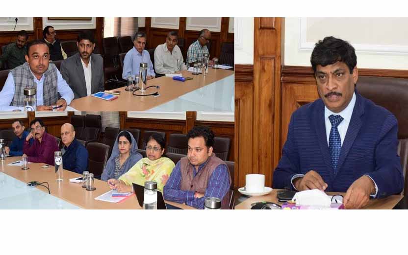 CS reviews performance of Revenue Department; directs avoiding unnecessary presence of applicants in Patwar Khanas