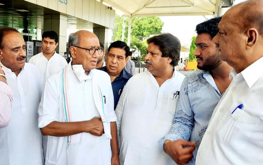 BJP cheated people of J&K on different emotional slogans and false promises only to achieve power: Digvijaya Singh