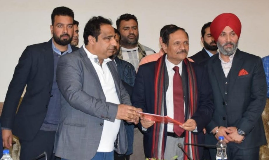 Advisor Bhatnagar addresses mega meet of All India Transporters at SKICC