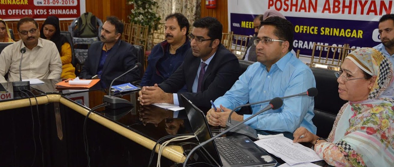 Srinagar administration holds sensitisation programme on national nutrition mission
