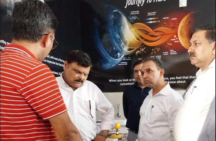 Experiential learning shall be promoted in J&K schools in line with NEP 2020: Alok Kumar