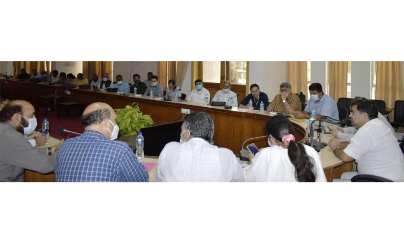 Reopening of schools: DC Rajouri reviews arrangements; Over 12000 students to be tested