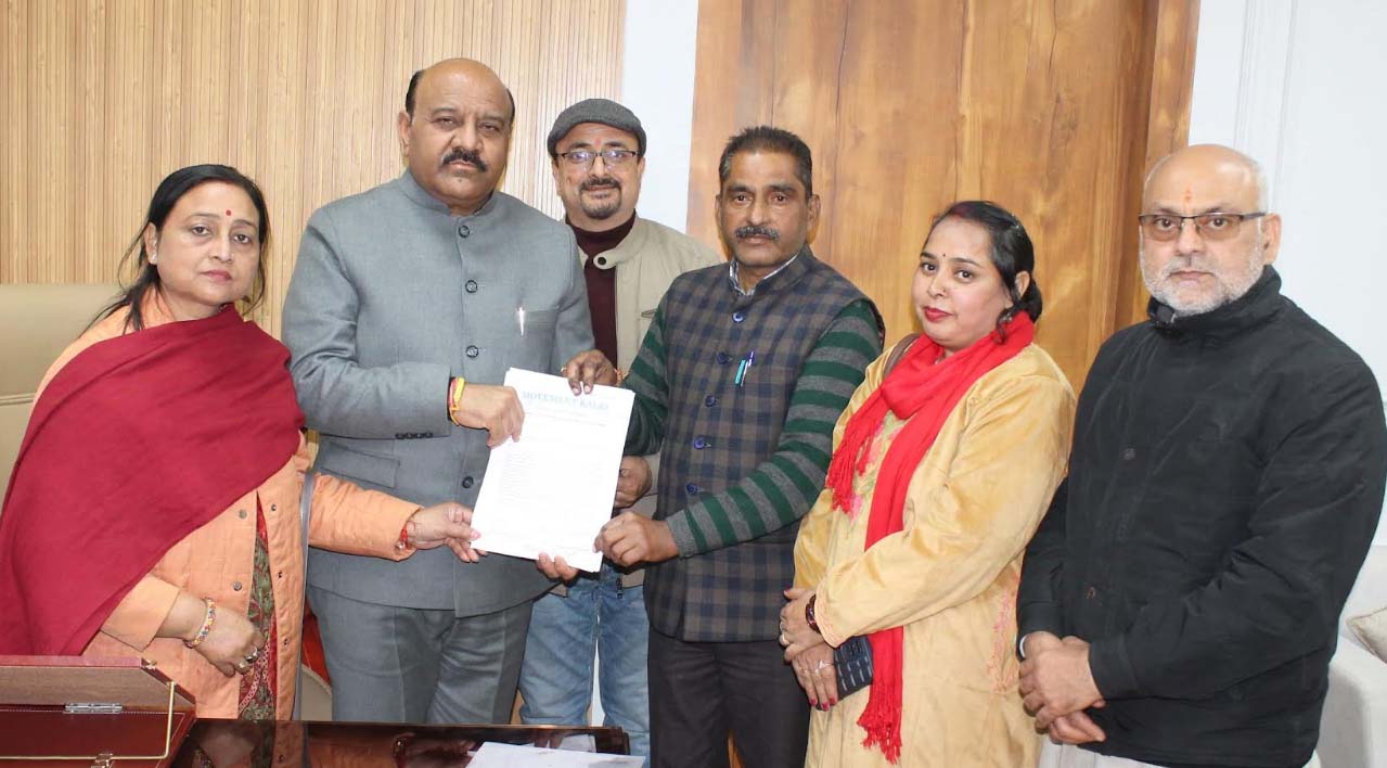 Deputations call on Dy CM; raises issues seeking speedy redressal