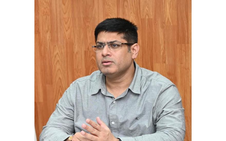 Div Com Jammu reviews arrangements for Annual Darbar Move; Stresses Inter-Departmental Coordination, Traffic Management