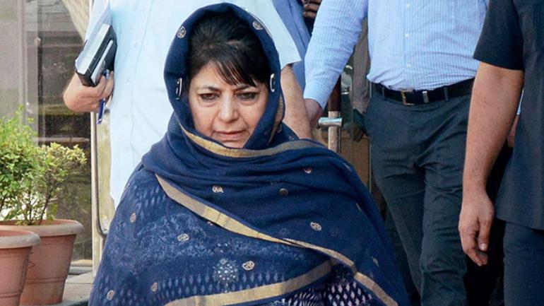 Mehbooba Dissolves PDP’s Political Affairs Committee