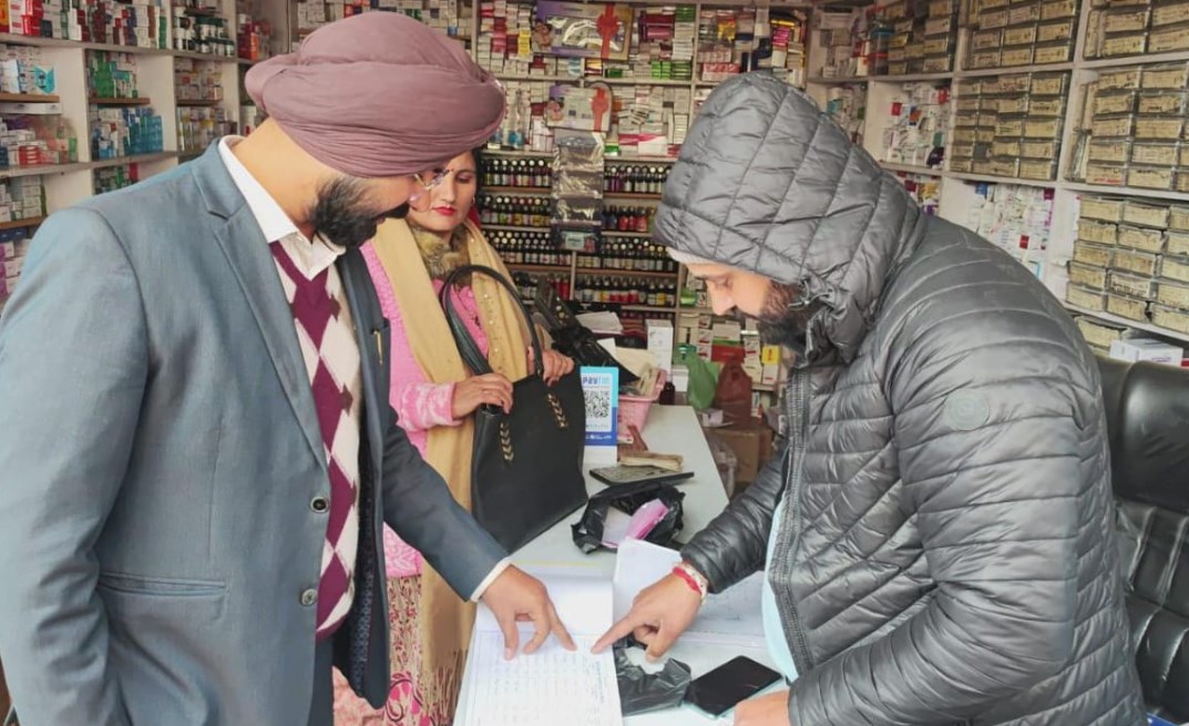 DC inspects Chemist Shops in Doda Town; directs owners to maintain records 