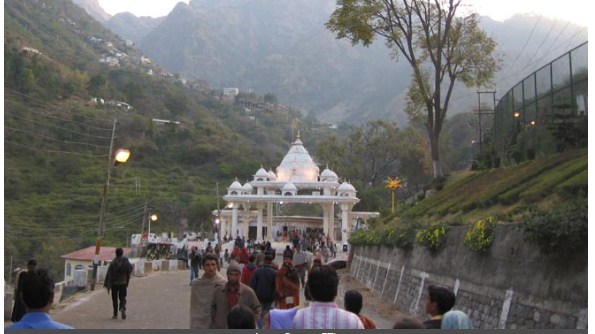 Vaishno Devi devotees to have live 'darshan' through mobile app