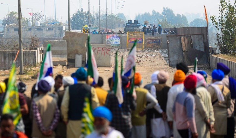 Farmers' march on 'standby' till Feb 21 as Centre offers MSP proposal