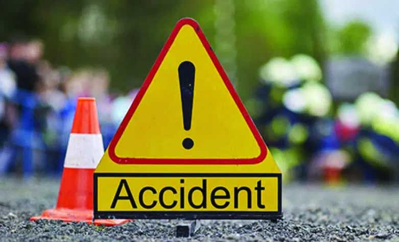 Eight labourers injured in Ganderbal road accident