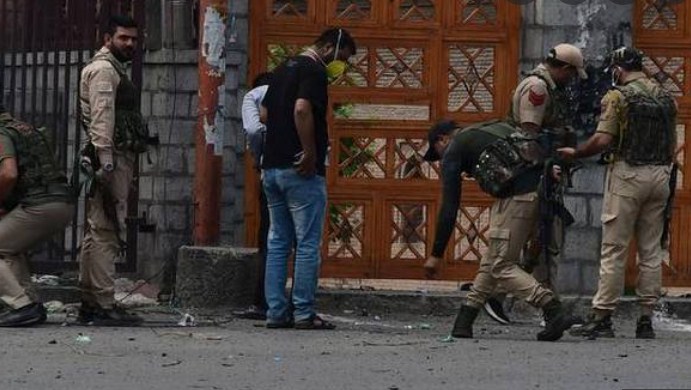 Explosion near Srinagar Jamia Masjid, no casualty