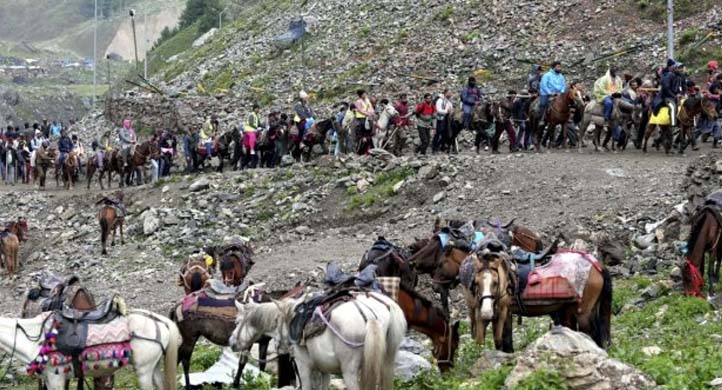 1,181 pilgrims leave Jammu camp to perform Amarnath Yatra