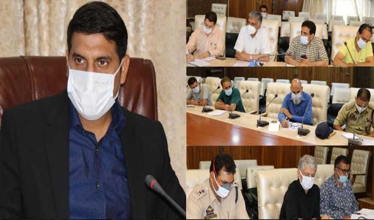 DC Srinagar chairs District Road Safety Committee meet