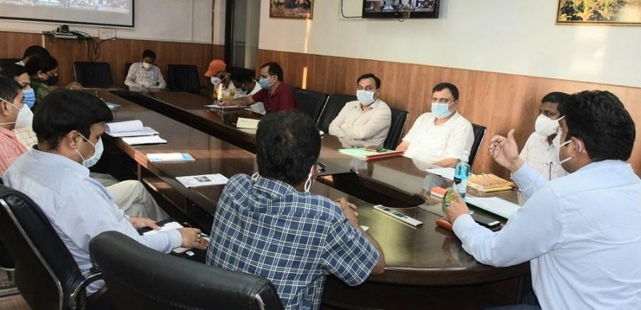 Expeditious settlement of claims under Forest Rights Act, 2006 priority of Govt: Div Com