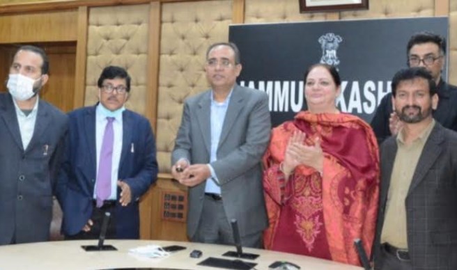 Rohit Kansal launches Learning Management System in Colleges