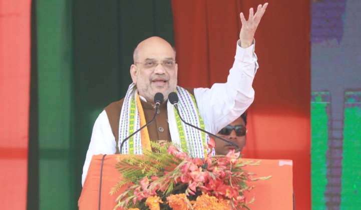 10 years of Congress rule were period of increasing poverty: Amit Shah