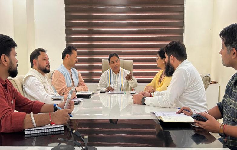 Sat Sharma chairs review meeting on Seva Pakhwada activities at BJP Headquarters