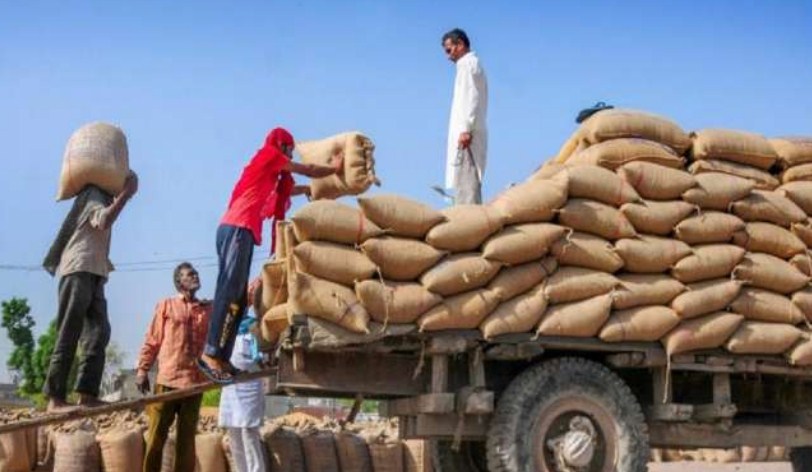 Centre approves allocation of additional free foodgrain to 80 crore people under PMGKAY till November