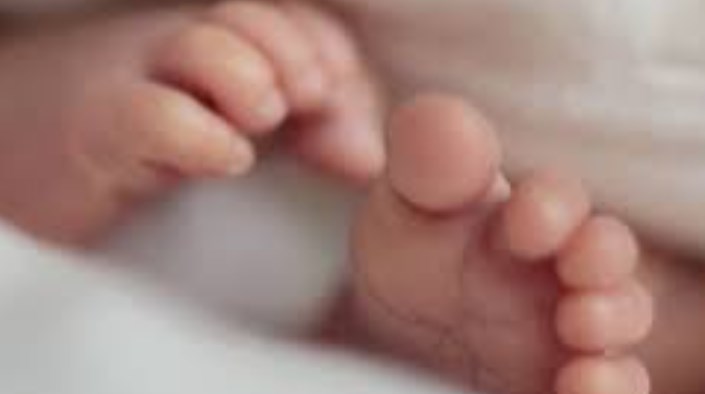 Body of newly born baby found from garbage site in Rajouri
